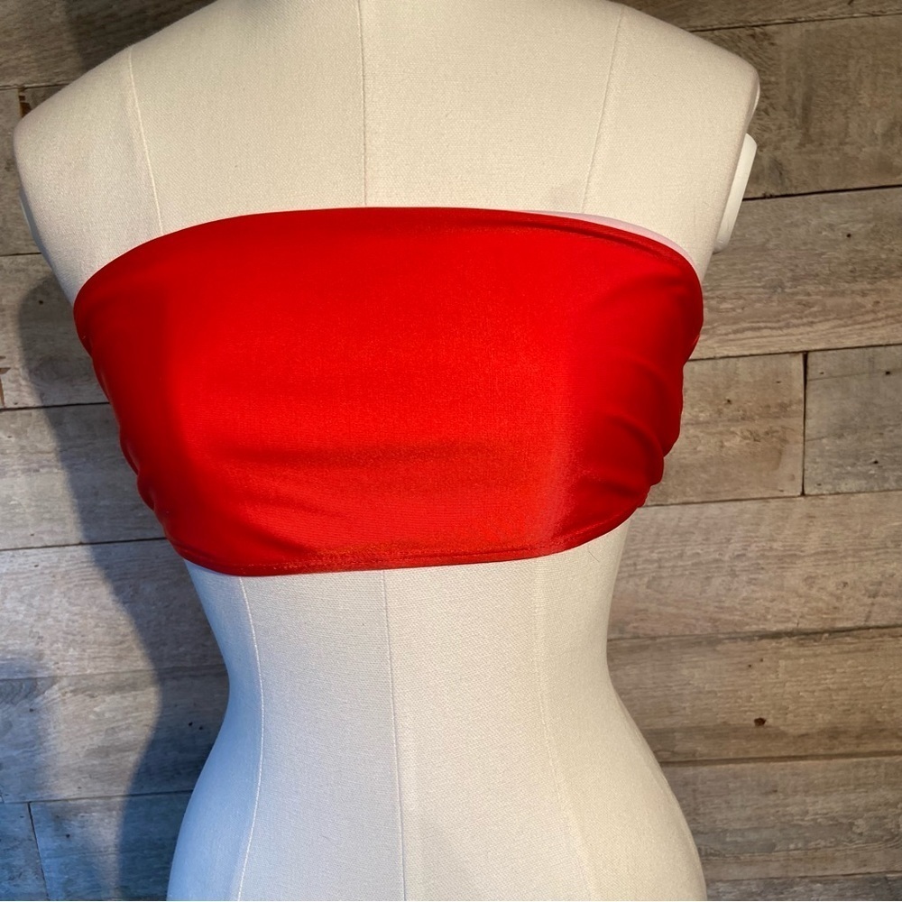 🛍️3/$30 BNWT BooHoo‎ women's red bandeau bikini top in size  8